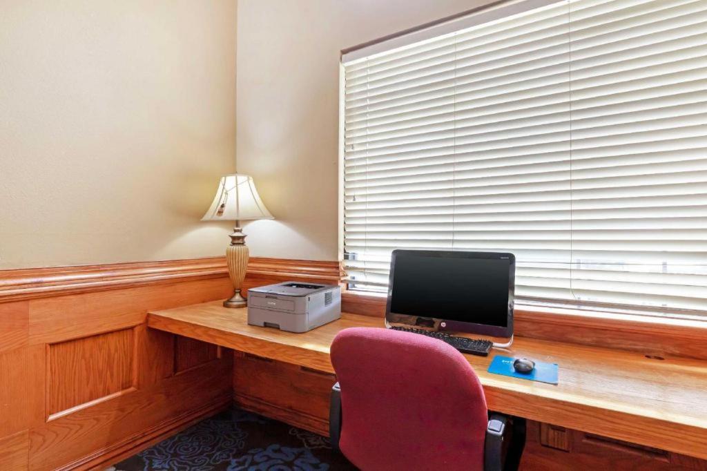 Best Western Locust Grove Inn And Suites Εξωτερικό φωτογραφία