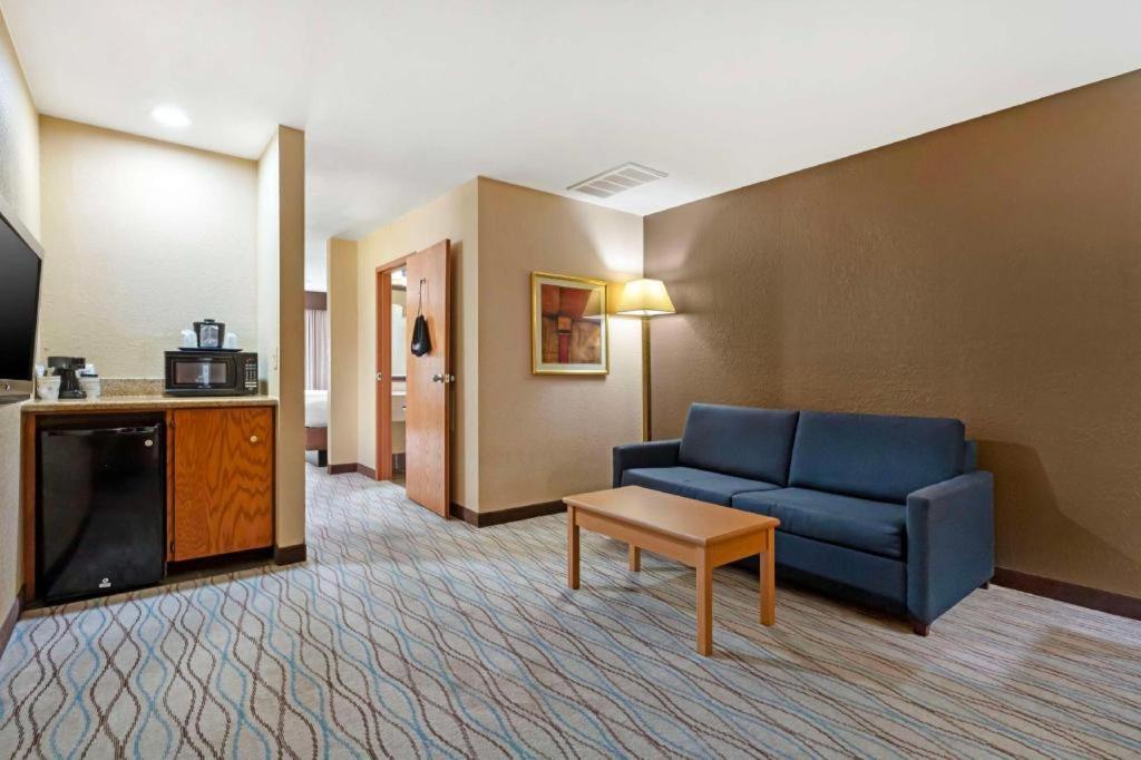 Best Western Locust Grove Inn And Suites Εξωτερικό φωτογραφία
